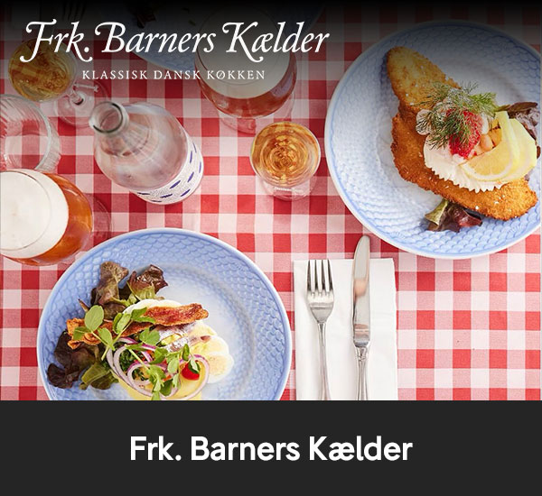 Danska rätter på bord med rutig duk och dryck hos Frk. Barners Kælder